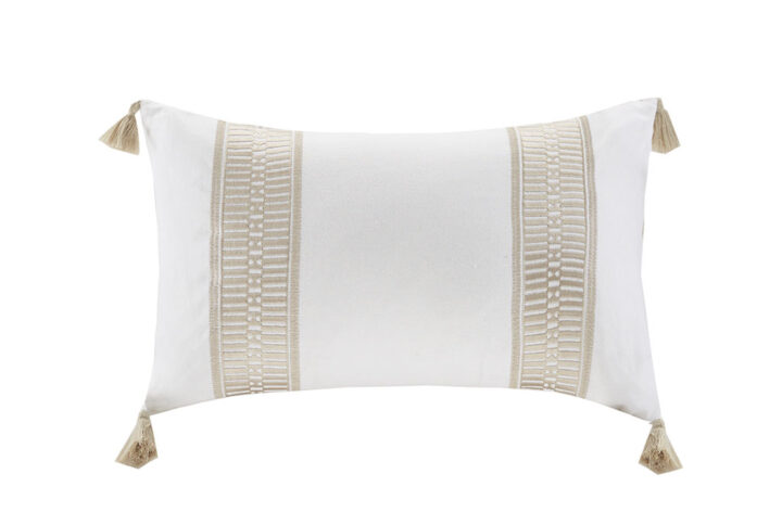 The Harbor House Anslee Cotton Embroidered Oblong Pillow offers the perfect touch to your home decor. This cotton oblong pillow showcases intricate taupe embroidery that contrasts beautifully with the white base fabric. The cotton faux linen provides a natural feel