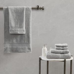 Treat yourself with the luxurious comfort of our Madison Park Signature Luce 100% Egyptian Cotton 6 Piece Towel Set. The long staple cotton yarn creates a rich plush softness