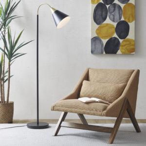 The INK+IVY Beacon Arched Metal Floor Lamp with Chimney Shade provides a refined and sophisticated option to illuminate your living room. This floor lamp features a slender arched neck with a conical shade