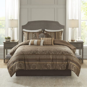 The Madison Park Bellagio 7 Piece Comforter Set offers a luxurious update to your room. Made from polyester jacquard