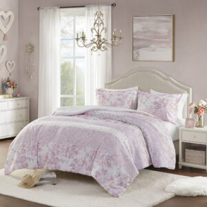 Bring some vintage charm to your bedroom with this romantic floral and paisley duvet cover set.  Coordinating shams (1 in Twin/Twin XL) pair perfectly with the duvet cover to complete the sweet and dreamy look. This machine washable bedding set is OEKO-TEX certified and also has an antimicrobial treatment that inhibits bacteria growth to keep the bedding fresher for longer. A button closure at the foot end allows you to place a padded insert within the duvet cover and internal corner ties prevent it from shifting. Inserts for duvet covers are sold separately.