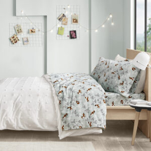 This warm cotton flannel sheet set features a fun novelty print to create a cute look with a comfortable feel. These sheets are also OEKO-TEX certified