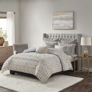 The Madison Park Signature Sanctuary Queen 8 Piece Comforter set offers a luxurious update to your bedroom decor. The oversized and overfilled jacquard comforter features all-over symmetric diamond shapes