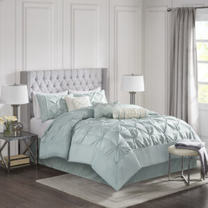 This beautifully tufted bed is from the Laurel bedding collection. Its seafoam coloring makes this set easy to accessorize in your bedroom. The collection is made from 100% polyester polyoni and has pieced fabric sewn together to give this set added dimension. It is finished with a smooth edge of fabric that creates a beautiful border around this comforter. Items in the set may come in a rolled or compressed packaging