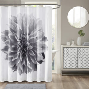 Breathe a new life into your bathroom with the Madison Park Norah Cotton Percale Shower Curtain. This cotton shower curtain displays a photo realistic floral print for a beautifully stunning look. The vibrant hues add a fresh splash of color to your bathroom