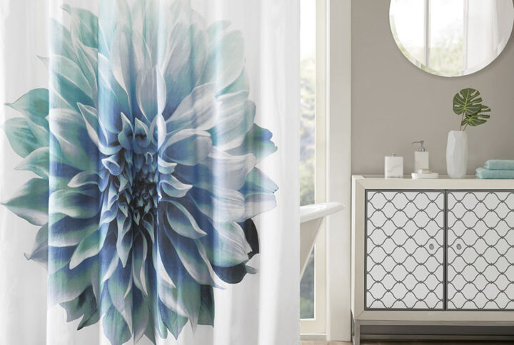 Breathe a new life into your bathroom with the Madison Park Norah Cotton Percale Shower Curtain. This cotton shower curtain displays a photo realistic floral print for a beautifully stunning look. The vibrant hues add a fresh splash of color to your bathroom