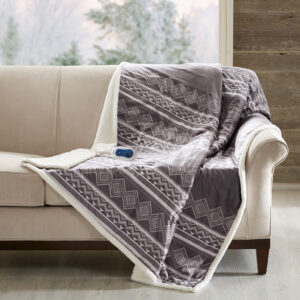 The Woolrich heated throw utilizes state of the art Secure Comfort heated technology that adjusts the temperature of your throw based on overall temperature