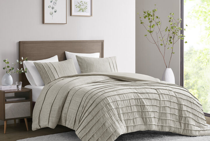 Beautyrest’s Maddox comforter set brings an elevated clean and casual vibe to your bedroom. With pleats on a striated natural fabric