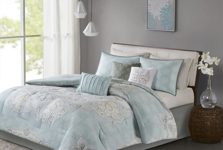 The Madison Park Lucinda 7 Piece Reversible Cotton Sateen Comforter Set easily refreshes your bedroom décor. Completely reversible