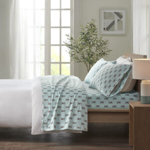 Keep warm and cozy with this ultra-soft cotton flannel sheet set