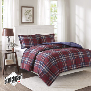 Sleep comfortably with the Madison Park Essentials Bernard 3M Scotchgard Down Alternative Comforter Mini Set. Sporting a cool plaid pattern