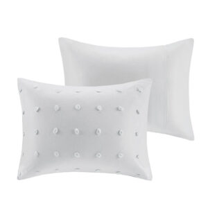 while matching shams (1 in Twin/TwinXL) and quilted Euro shams (1 in Twin/TwinXL) complement the cotton jacquard comforter set. Two decorative pillows are also included