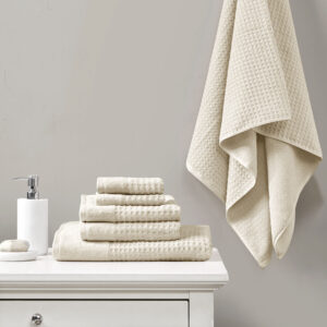 Our Madison Park Spa Waffle Cotton Towel 6 Piece Set provides the perfect textured update to your bathroom decor. This 100% cotton towel set features an all-over waffle combed jacquard design for a rich texture