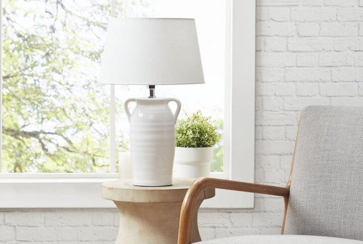 The INK+IVY Everly Ceramic Table Lamp with Handles offers a soft