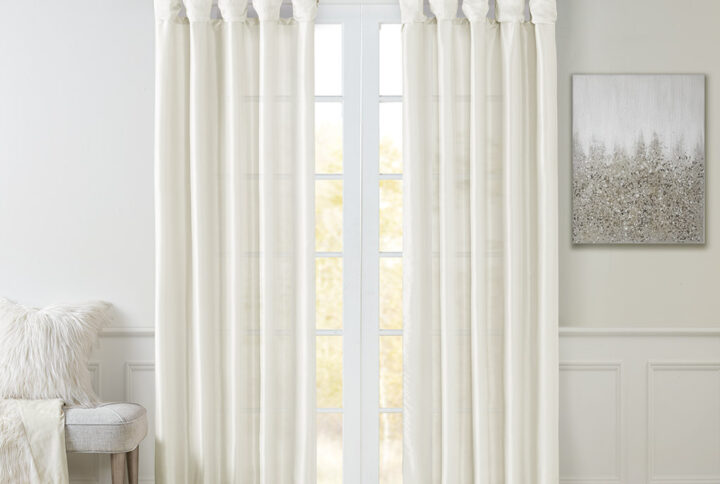 Give your home a decorator’s touch with the Madison Park Emilia Window Curtain. Made from a faux silk fabric