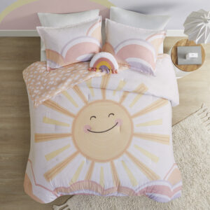 for an adorable look. The 2 coordinating shams (1 in Twin) complement the cheerful design of the comforter