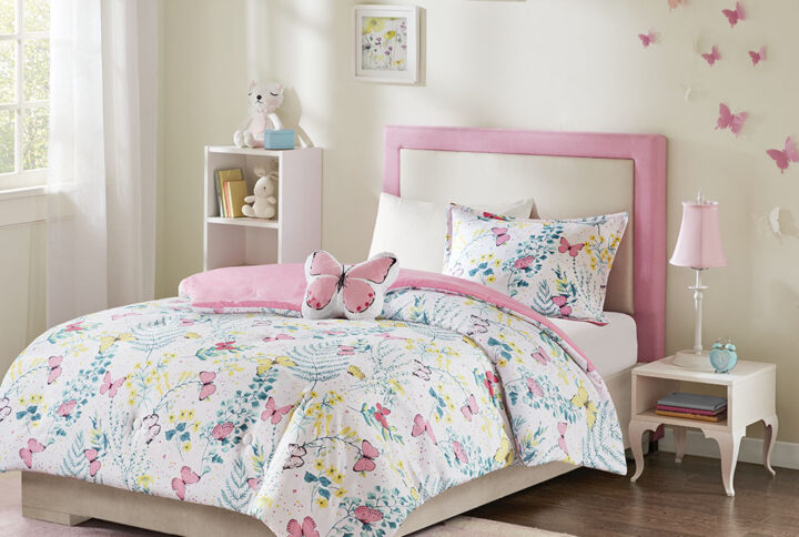 The Mi Zone Kids Cynthia Printed Butterfly Comforter Set offers an enchanting update to your child’s bedroom. A colorful butterfly print is beautifully displayed on the face of the ultra-soft comforter