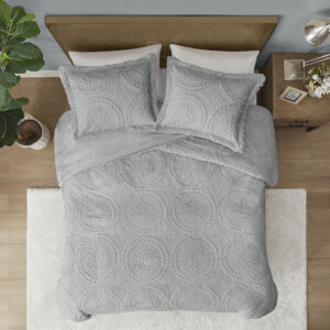 this comforter set makes a stunning addition to your home.