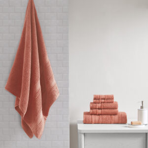 Our Madison Park Essentials Adrien Super Soft 6 Piece Cotton Towel Set introduces a simple and stylish update to your bathroom. This light weight performance cotton towel set features a zero twist construction making it incredibly soft and durable