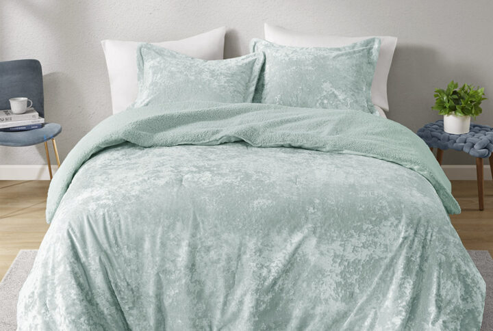 The luxurious Intelligent Design Mira velvet comforter set features a soft and cozy sherpa reverse that lets you snuggle up in style and comfort. The crushed velvet fabric will make your bedroom look and feel like a dream