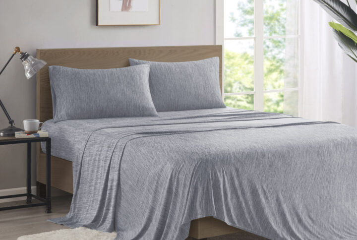 Dive into this cool and comfortable jersey knit sheet set. Made from 50% nylon and 50% polyester