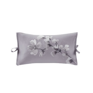 Add a touch of beauty to any space with N Natori’s Sakura Blossom Embroidered Cotton Oblong Decorative Pillow. Embroidered sakura blossoms adorn the cotton face of the decorative pillow