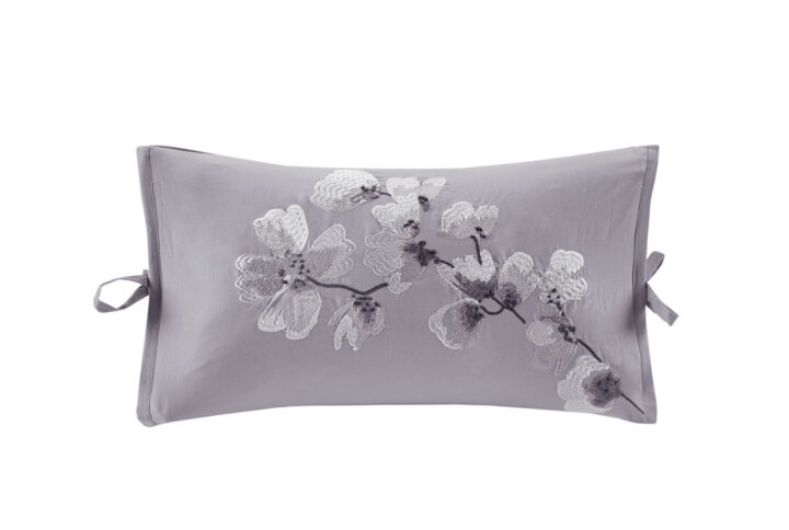 Add a touch of beauty to any space with N Natori’s Sakura Blossom Embroidered Cotton Oblong Decorative Pillow. Embroidered sakura blossoms adorn the cotton face of the decorative pillow