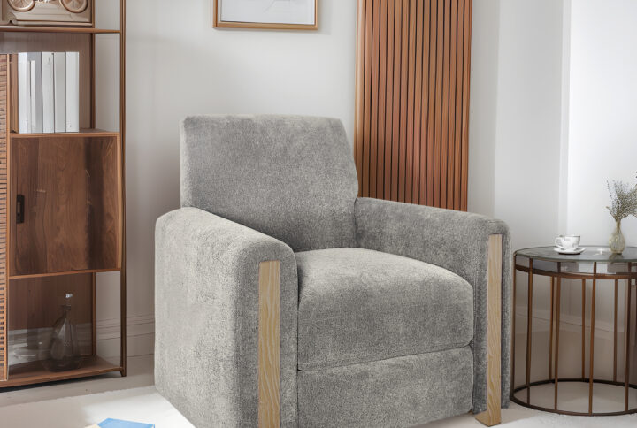 Indulge in style and comfort as you recline with our Chapel Hill Scarlett reclining chair. Engineered for a luxurious seating experience