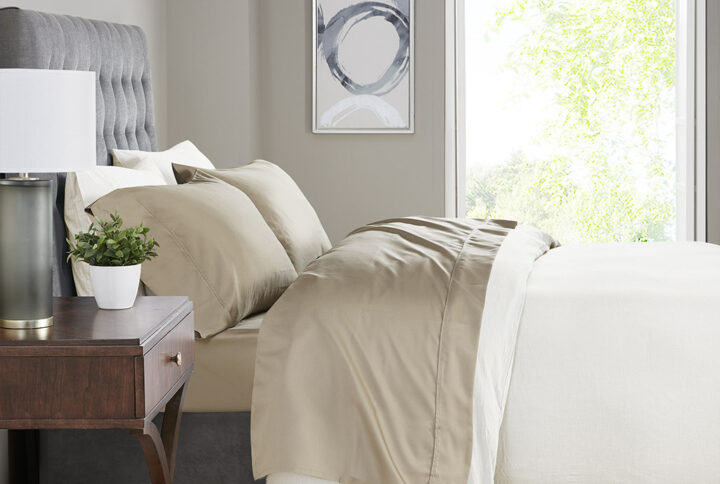 Sleep in the lush comfort of the Madison Park 525 Thread Count Cotton Blend Sheet Set. This solid sheet set is made from cotton blend sateen weave fabric with a 525 thread count. Our sheets go through a very light brushing process that gives them an incredible peach-like feel against your skin. If you've wanted to try cotton sateen sheets in the past