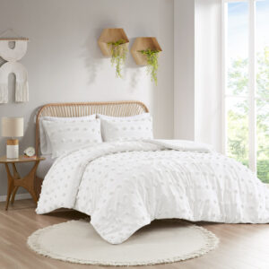 Refresh your bedroom with the elegant style of Intelligent Design's Lucy Clip Jacquard Comforter Set. This beautiful comforter features fun and playful clip jacquard pompoms all over the face that add dimension to the top of the bed for a lovely look. The matching shams (1 in Twin/TwinXL) also flaunt the delicate design of the comforter to complete the jacquard bedding set. Hypoallergenic polyester filling in the fashionable comforter contains no allergens and is treated to be dustproof. Machine washable for easy care