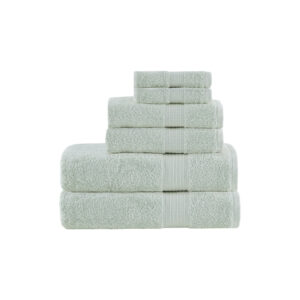 fresh touch to your bathroom decor. These 650gsm towels feature long staple GOTS certified organic yarns that are exceptionally soft and absorbent