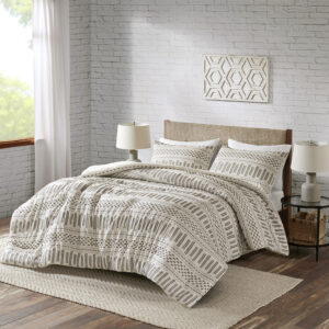 Give your bedroom a comfortable farmhouse look with INK+IVY’s Rhea Cotton Jacquard Comforter Mini Set. The ivory cotton comforter features horizontal stripes