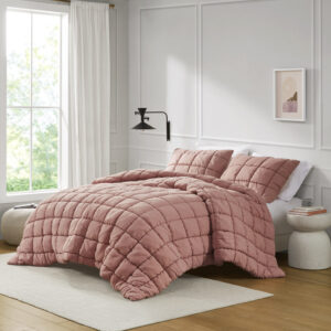 Transform your bedroom into a cozy dream with our Dream Puff Comforter Mini Set. The 3D puff stitching creates a beautiful