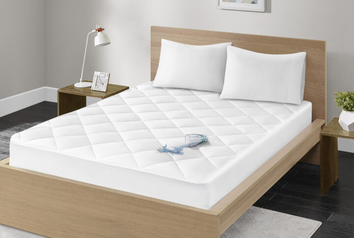 Add ultra softness and a luxurious feeling to your mattress with our down alternative diamond quilted mattress pad. Features a 100% cotton sateen top with a waterproof breathable reverse providing you the ultimate protection against spills. The knit deep pocket skirt stretches to fit up to an 18" mattress. This mattress pad is also OEKO-TEX certified