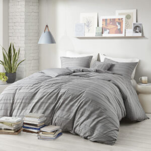 Add a casual and modern touch to your bedroom with the Oliver clip jacquard duvet cover set. The duvet cover and matching shams (1 in Twin/Twin XL) feature a woven striped pattern and clip jacquard design for a contemporary update to your bedroom