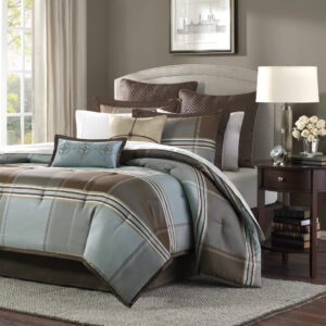 For an updated classic color block bedding collection