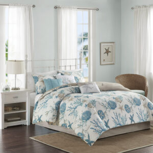 For a vibrant coastal update to your bedroom