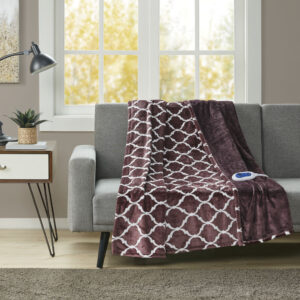 Our heated throw utilizes state of the art Secure Comfort heated technology that adjusts the temperature of your throw based on overall temperature