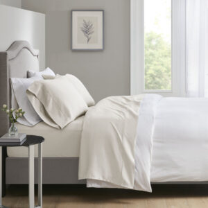 The Beautyrest 700 Thread Count sheet set provides a clean and comfortable update to your bed. This deep pocket sheet set is made with a triple blend weave of cotton