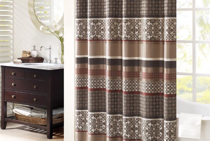 Update your space with the Princeton shower curtain. This polyester jacquard creates character with intricate geometric and damask prints in amix of brown