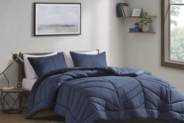 Experience the ultimate comfort and style with the Remy comforter set