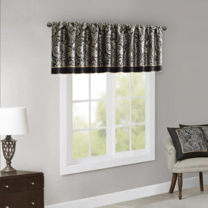 our Madison Park Aubrey Window Valance is the perfect touch to your decor. The alluring jacquard weave is inspired from an updated paisley motif and is woven in beautiful hues of black