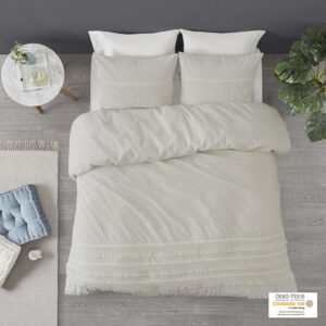 Restyle your bedroom with shabby chic allure of the Madison Park Amaya 3 Piece Cotton Seersucker Duvet Cover Set. The ivory seersucker duvet cover is made from 100% cotton and features decorative tassel trims for a globally inspired look. Two matching shams mirror the design of the duvet cover