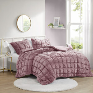 Fall into the plush softness of the puffy velvet comforter set