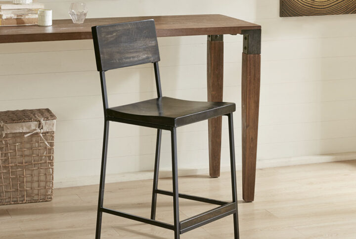 The INK+IVY Tacoma Counter Stool offers a simple