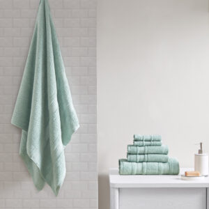 Our Madison Park Essentials Adrien Super Soft 6 Piece Cotton Towel Set introduces a simple and stylish update to your bathroom. This light weight performance cotton towel set features a zero twist construction making it incredibly soft and durable