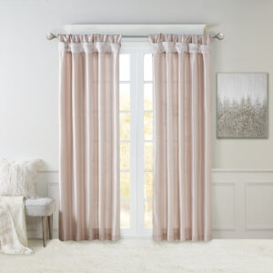 Give your home a decorator’s touch with the Madison Park Emilia Window Curtain. Made from a faux silk fabric