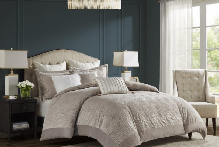 The Madison Park Signature Pescal duvet-style comforter features a burnout velvet design for a glam and luxurious look and feel. The bedding set includes 2 matching shams and 2 Euro shams (3 in King size) that layers beautifully with the comforter. The 3 decorative pillows comes with removable covers for easy care