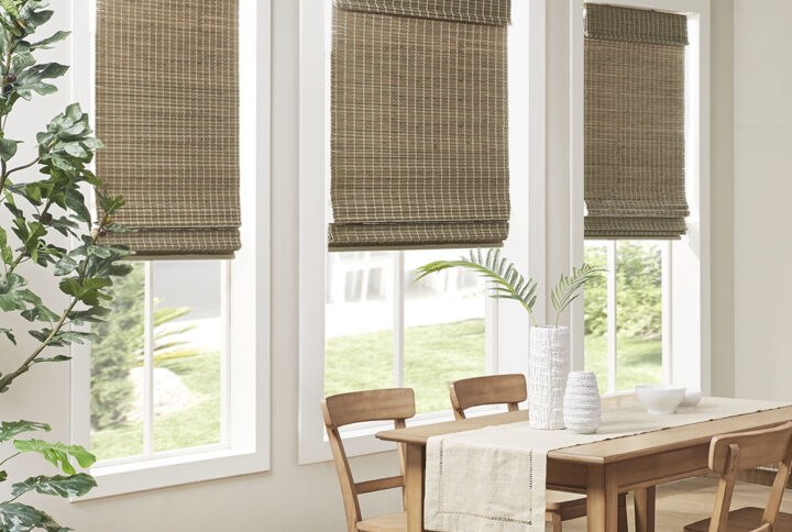 The Madison Park Eastfield Bamboo Light Filtering Roman Shade offers a natural and eco-friendly update to your home. This roman shade is made from a 100% bamboo woven material with unique variations in the color