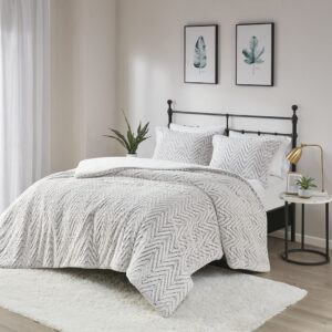 Add a casual and irresistibly soft touch to your bedroom with Madison Park’s Adelyn Ultra Plush duvet cover Set. Brushed long fur on the face of the duvet cover flaunts a chevron pattern that is highlighted by darker shades to create additional depth. Matching shams (1 in Twin/TwinXL) spreads the ultra-soft texture to the head of the bed and features a two inch flange for added charm. This bedding set is also OEKO-TEX certified